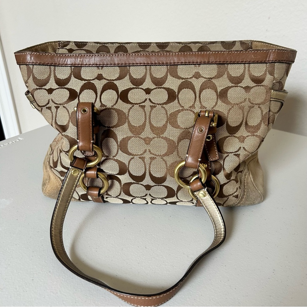 Vintage Coach Brown and Tan Signature Shoulder Bag - Picture 3 of 10